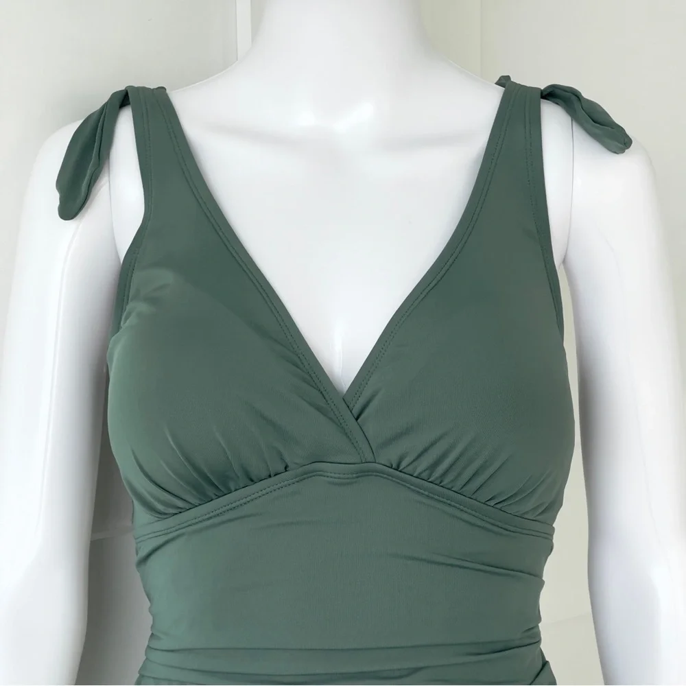 JANTZEN One Piece Surplice Swimsuit Solid Green Lined Stretch Tummy Friendly - Picture 2 of 9